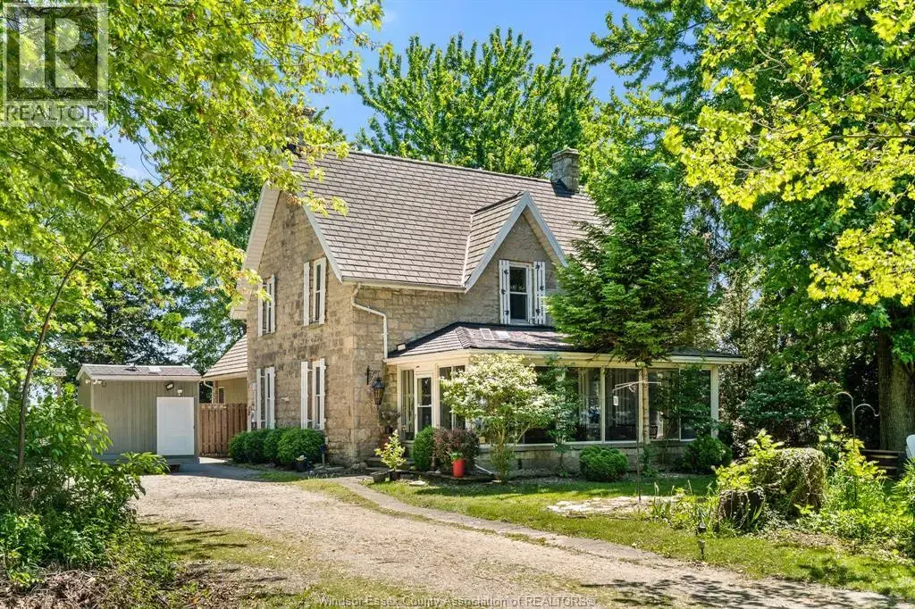 933 West Shore Road, Pelee Island
